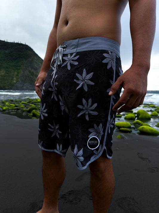 Ikaika He'e Nalu Shorts