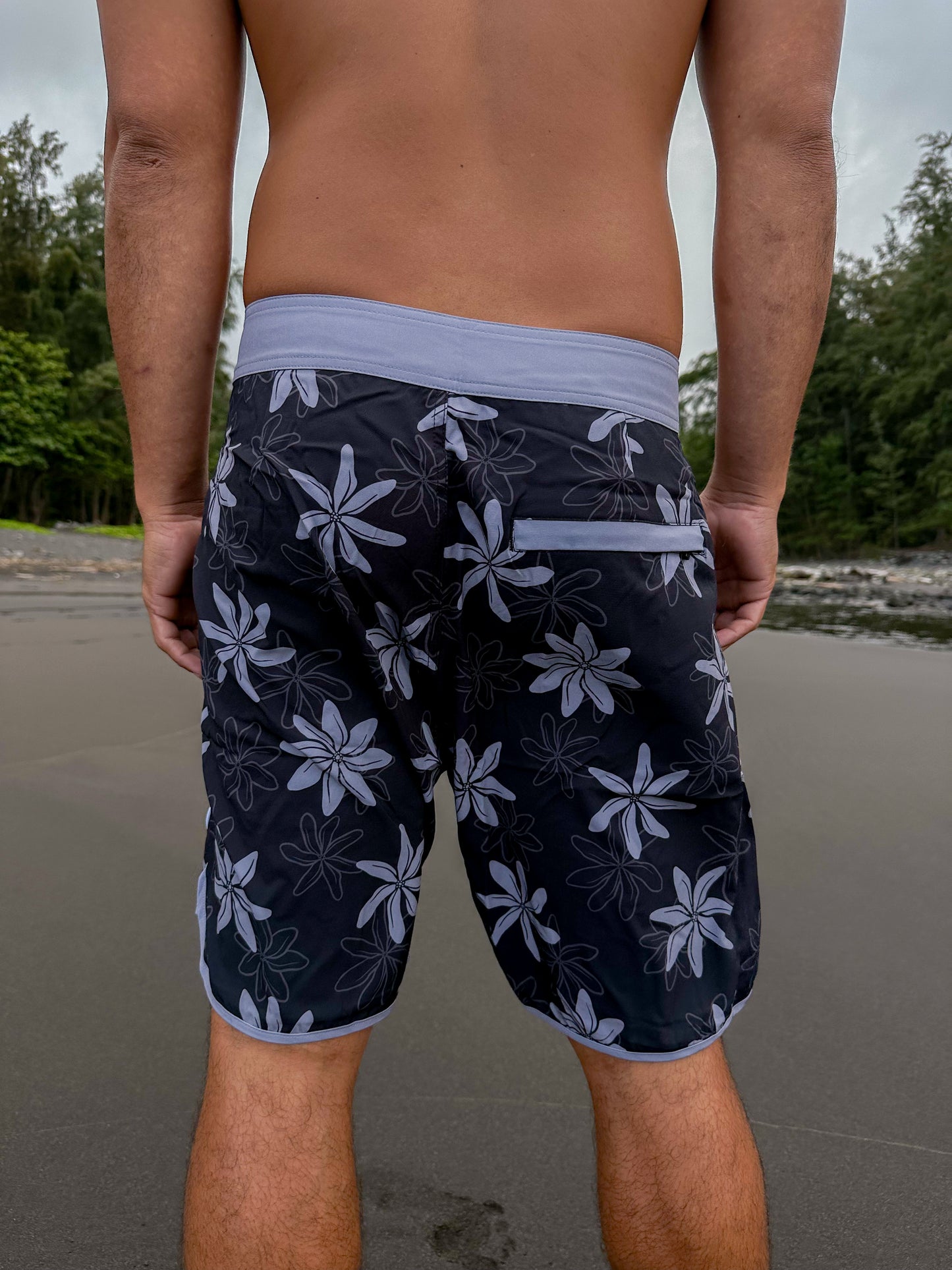 Ikaika He'e Nalu Shorts